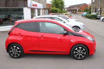 Toyota AYGO 1.0 VVT-i x-trend Funroof x-shift Euro 6 5dr
