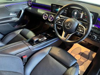 Mercedes-Benz A Class 1.5 A180d Sport (Premium) 7G-DCT Euro 6 (s/s) 5dr