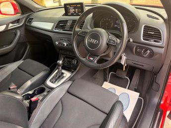 Audi Q3 1.4 TFSI CoD S line Edition S Tronic Euro 6 (s/s) 5dr
