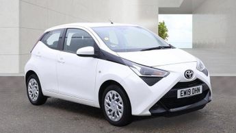 Toyota AYGO 1.0 VVT-i x-play Euro 6 5dr