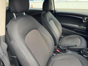MINI Hatch 1.5 Cooper Auto Euro 6 (s/s) 3dr