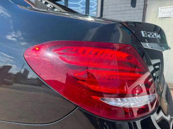 MERCEDES-BENZ E CLASS 2.0 E220d SE Saloon 4dr Diesel G-Tronic+ Euro 6 (s/s) (194 ps) *