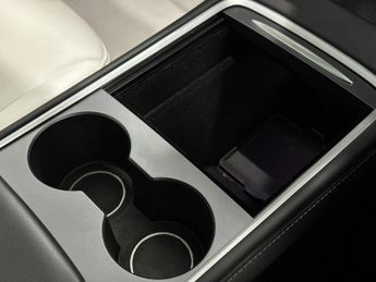 Tesla Model 3 (Dual Motor) Long Range Auto 4WDE 4dr