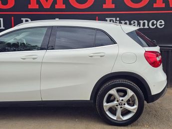 Mercedes-Benz GLA 2.1 GLA200d Sport (Executive) 7G-DCT 4MATIC Euro 6 (s/s) 5dr