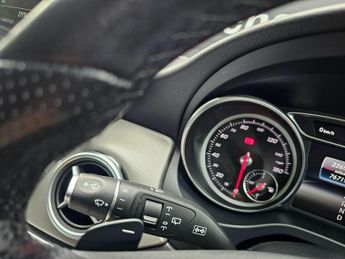 Mercedes-Benz GLA 2.1 GLA200d Sport (Executive) 7G-DCT 4MATIC Euro 6 (s/s) 5dr
