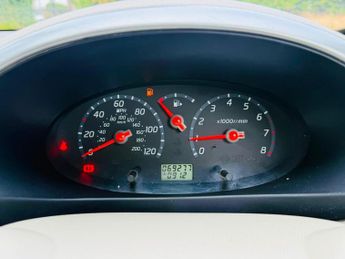 Nissan Micra 1.2 16v SE 5dr