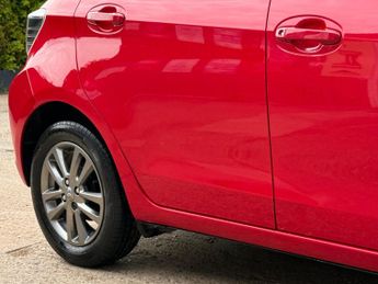 Toyota Yaris 1.33 Dual VVT-i Icon Plus Multidrive S Euro 5 5dr