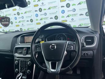 Volvo V40 2.0 D2 Momentum Nav Plus Auto Euro 6 (s/s) 5dr