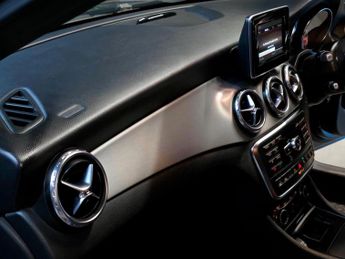 Mercedes-Benz GLA 2.1 GLA220 CDI AMG Line 7G-DCT 4MATIC Euro 6 (s/s) 5dr