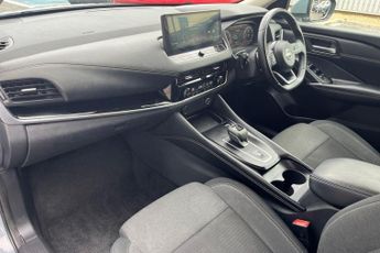 Nissan Qashqai 1.3 DiG-T MH 158 N-Connecta 5dr Xtronic