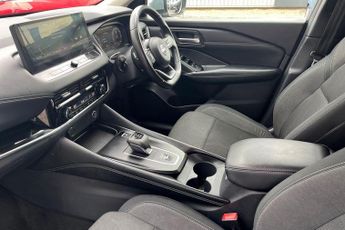 Nissan Qashqai 1.3 DiG-T MH 158 N-Connecta 5dr Xtronic