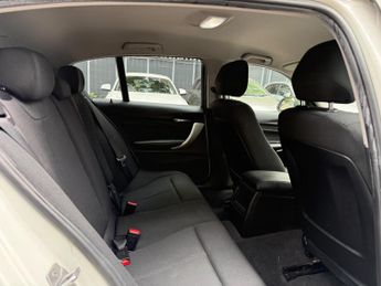 BMW 1 Series 1.5 118i SE Hatchback 5dr Petrol Auto Euro 6 (s/s) (136 ps)