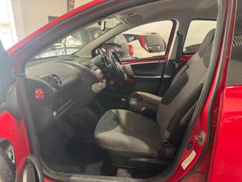 Toyota AYGO 1.0 VVT-i Move MultiMode Euro 5 5dr