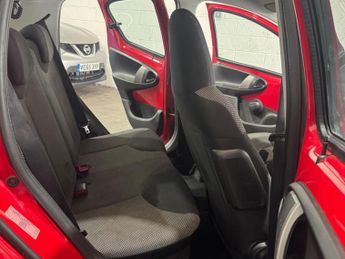 Toyota AYGO 1.0 VVT-i Move MultiMode Euro 5 5dr
