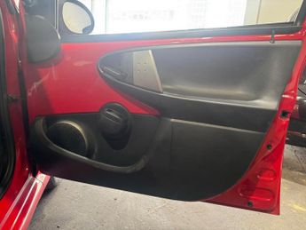 Toyota AYGO 1.0 VVT-i Move MultiMode Euro 5 5dr