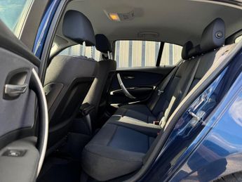 BMW 1 Series 2.0 120d SE Steptronic Euro 5 5dr