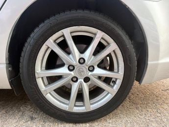 Toyota Avensis 1.8 V-Matic TR Tourer Multidrive Euro 5 5dr