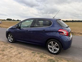 Peugeot 208 1.2 VTi PureTech Allure Euro 6 5dr