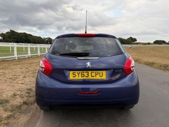 Peugeot 208 1.2 VTi PureTech Allure Euro 6 5dr
