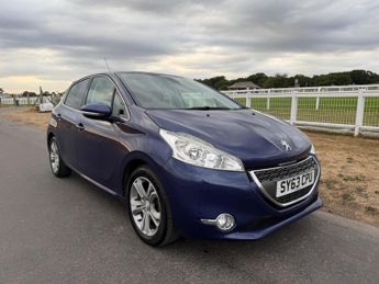 Peugeot 208 1.2 VTi PureTech Allure Euro 6 5dr