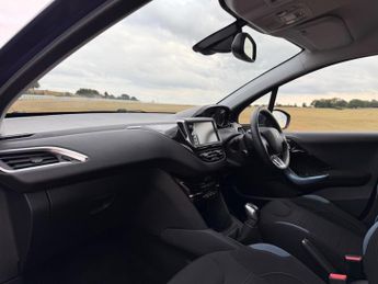 Peugeot 208 1.2 VTi PureTech Allure Euro 6 5dr