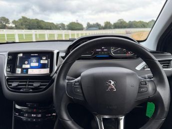 Peugeot 208 1.2 VTi PureTech Allure Euro 6 5dr