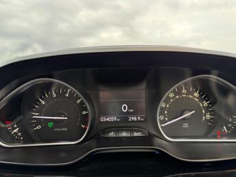 Peugeot 208 1.2 VTi PureTech Allure Euro 6 5dr