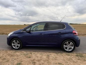 Peugeot 208 1.2 VTi PureTech Allure Euro 6 5dr