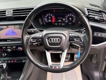 Audi Q3 1.5 TFSI CoD 35 S line S Tronic Euro 6 (s/s) 5dr