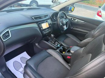 Nissan Qashqai 1.6 dCi Tekna XTRON Euro 6 (s/s) 5dr