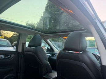 Nissan Qashqai 1.6 dCi Tekna XTRON Euro 6 (s/s) 5dr