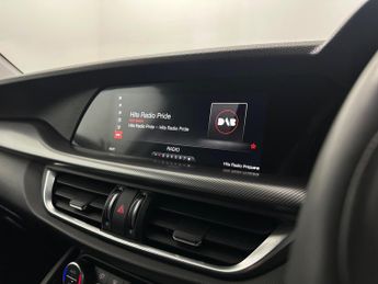 Alfa Romeo Stelvio 2.2 TD Speciale Auto Q4 AWD Euro 6 (s/s) 5dr