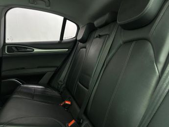 Alfa Romeo Stelvio 2.2 TD Speciale Auto Q4 AWD Euro 6 (s/s) 5dr