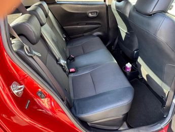 Toyota Yaris 1.5 VVT-h Trend CVT Euro 5 5dr