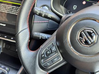 MG MG ZS 1.0 T-GDI Exclusive Auto Euro 6 5dr