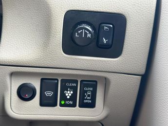Nissan Elgrand 3.5 CAMPER CONVERSION WITH POPUP—KITCHEN—R&R—FRIDGE—OVEN