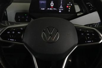 Volkswagen ID.3 Pro 58kWh Family Auto 5dr