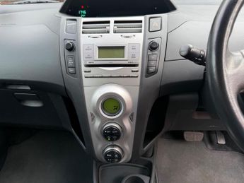 Toyota Yaris 1.3 SR Multimode 3dr
