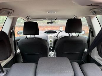 Toyota Yaris 1.3 SR Multimode 3dr