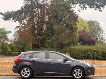 Ford Focus 1.6 Zetec Powershift Euro 5 5dr