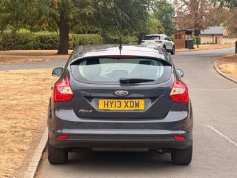 Ford Focus 1.6 Zetec Powershift Euro 5 5dr