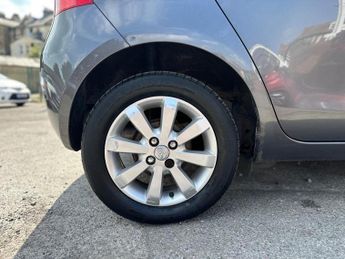 Toyota Yaris 1.3 VVT-i TR 5dr
