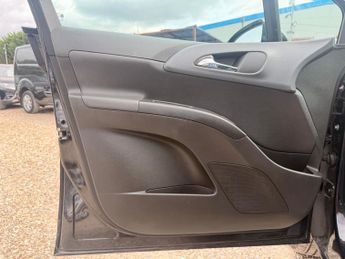 Vauxhall Meriva 1.4T 16V SE Euro 5 5dr