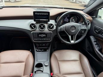 Mercedes-Benz GLA 2.0 GLA250 Sport SUV 5dr Petrol 7G-DCT 4MATIC Euro 6 (s/s) (211 