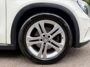 Mercedes-Benz GLA 2.0 GLA250 Sport SUV 5dr Petrol 7G-DCT 4MATIC Euro 6 (s/s) (211 