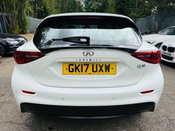 Infiniti Q30 1.6T SE Hatchback 5dr Petrol Manual Euro 6 (s/s) (122 ps)