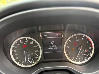 Infiniti Q30 1.6T SE Hatchback 5dr Petrol Manual Euro 6 (s/s) (122 ps)