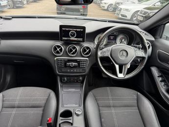 Mercedes-Benz A Class 1.6 A180 Sport Hatchback 5dr Petrol 7G-DCT Euro 6 (s/s) (122 ps)