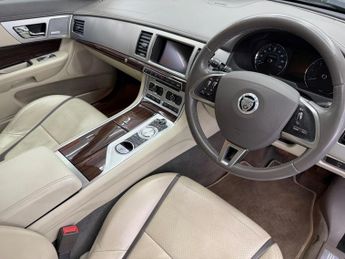 Jaguar XF 2.2d Portfolio Auto Euro 5 (s/s) 4dr