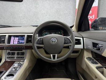 Jaguar XF 2.2d Portfolio Auto Euro 5 (s/s) 4dr
